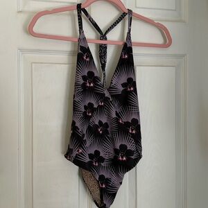 Acacia one piece in modern Pacifica size P